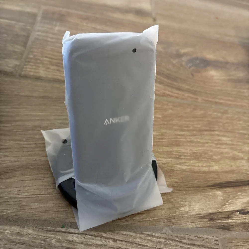 Original box of 2 Anker PowerWave Pad B2503‎ Black Wireless Charger